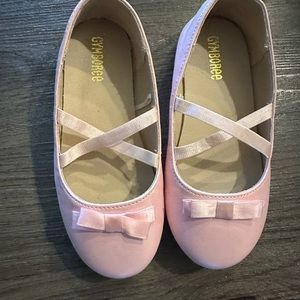 Girls shoes